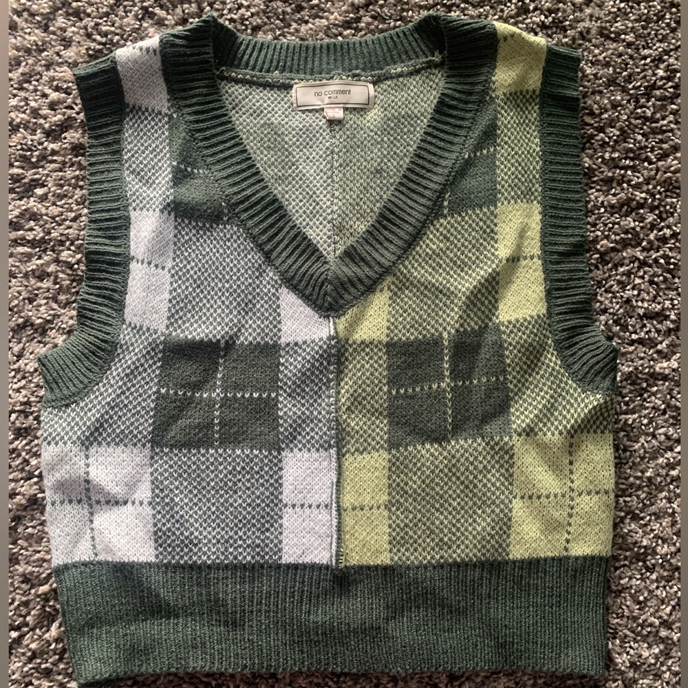 Cropped sweater vest